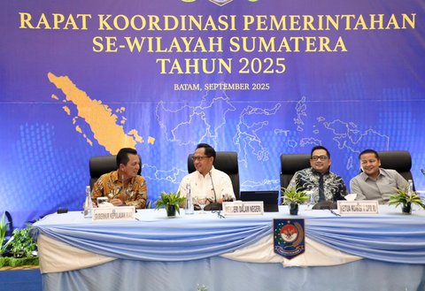 Mendagri Muhammad Tito Karnavian saat memberikan arahan pada Rapat Koordinasi Pemerintahan se-Wilayah Sumatera