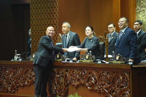 Ketua Banggar DPR RI Said Abdullah menyampaikan laporan kerja terkait RAPBN 2026 dalam rapat Paripurna