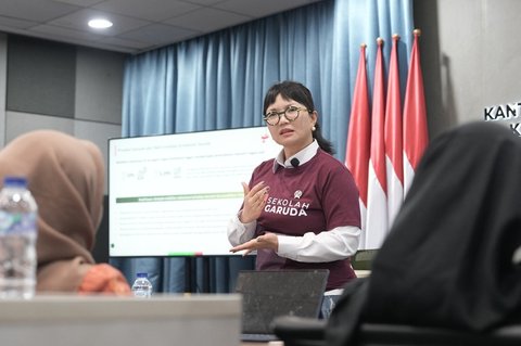 Wakil Menteri Pendidikan Tinggi Sains dan Teknologi Stella Christie di Kantor Badan Komunikasi Pemerintah