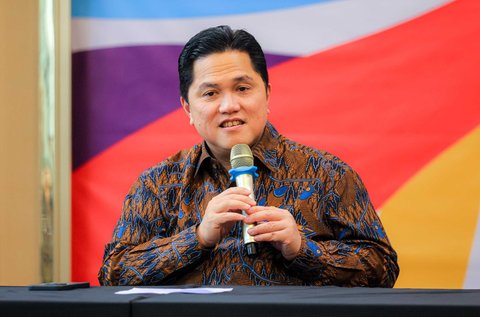 Menteri Pemuda dan Olahraga (Menpora) Erick Thohir memberikan keterangan pada konferensi pers di Jakarta, Selasa (23/9/2025).