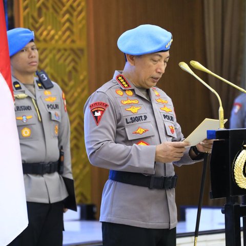 Kapolri Lepas Satgas Perdamaian Polri