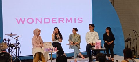 Mini talkshow bersama Nagita Slavina.