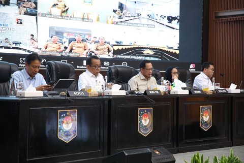 Mendagri Tito Karnavian saat Rakor Percepatan Penuntasan TBC dan Pembahasan MBG di Gedung Sasana Bhakti Praja (SBP)