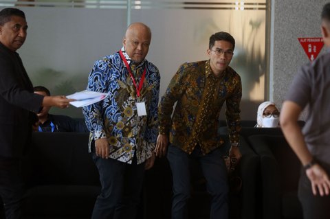 Putra Presiden ke-3 RI, BJ Habibie, Ilham Akbar Habibie saat  tiba di gedung Merah Putih Komisi Pemberantasan Korupsi (KPK), Jakarta, Rabu (3/9/2025).
