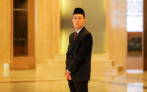 Pemain FC Utrecht Miliano Jonathans saat pengambilan sumpah kewarganegaraan di Kementerian Hukum dan HAM, Jakarta, Rabu (03/09/2025).