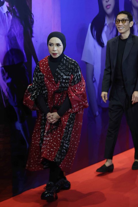 Melly Guslaw saat jumpa pers usai pemutaran film "Rangga & Cinta" di Jakarta, Senin (29/9/2025).