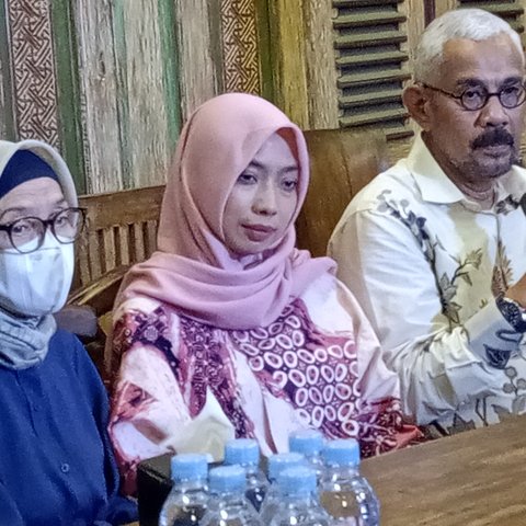 istri arya daru diplomat kemlu muncul ke publik (Liputan6.com/kukuh)