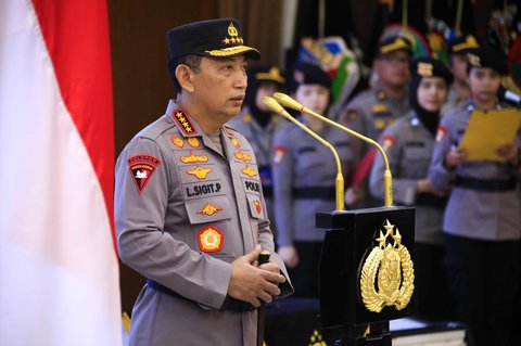 Kapolri Jenderal Polisi Listyo Sigit Prabowo memimpin upacara serah terima jabatan (sertijab) di Rupattama Mabes Polri, Selasa (30/9/2025).