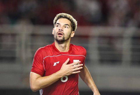 Pesepak bola Timnas Indonesia Sandy Walsh usai menggolkan gawang Timnas Taiwan dalam FIFA Matchday di Stadion Gelora Bung Tomo, Surabaya, Jawa Timur, Jumat (5/9/2025).