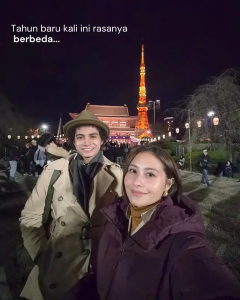 Luna Maya dan Maxime Bouttier bakar BBQ di tahun baru 2026 bersama teman mereka. [IG: @lunamaya]