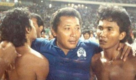 Timnas Indonesia - Bertje Matulapelwa, Anatoli Polosin, Indra Sjafri (Bola.com/Adreanus Titus)