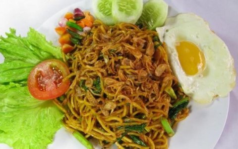 Resep Sahur Cepat Kurang dari 10 Menit (Foto: Reve Art AI)