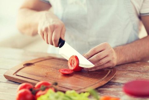 Ilustrasi sambal tomat/copyright freepik.com