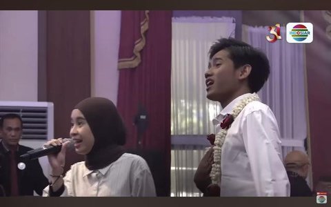 Valen boyong mila ke kampung halamannya di Pamekasan, Madura, Jawa Timur. (Dok: tangkapan layar via YouTube/Indosiar)