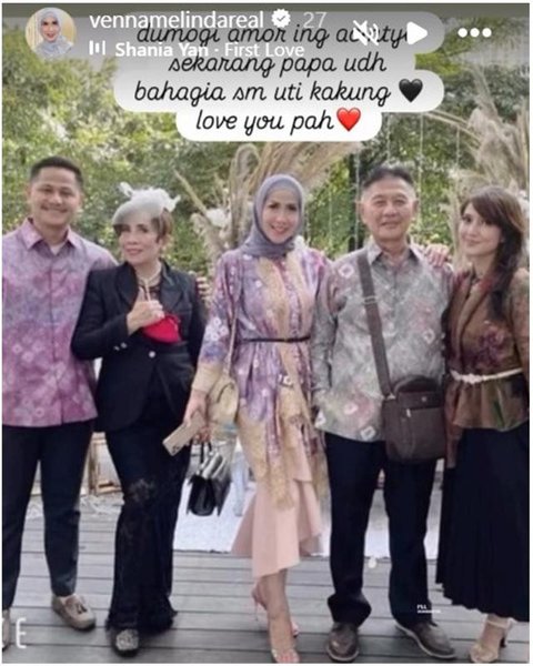 Kenangan ayah Venna Melinda bersama keluarga sebelum meninggal dunia. [IG: @verrellbramastaterdepan_]
