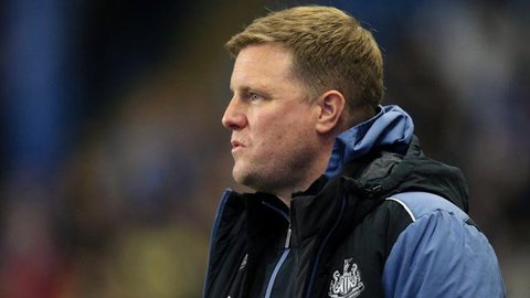 Calon pelatih Timnas Inggris berikutnya adalah Eddie Howe. Howe sendiri bisa dikatakan salah satu pelatih muda yang naik daun di Inggris. Namun sang pelatih dilaporkan masih berkomitmen untuk