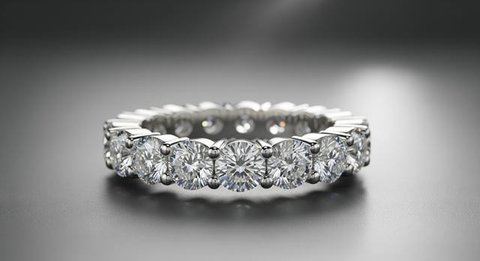 Model Cincin Nikah Berlian Terbaru/AI