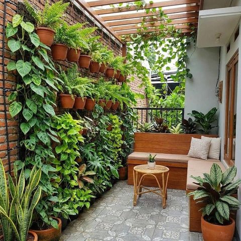 Desain Teras Rumah Subsidi Tapi Terasa Sejuk (AI)