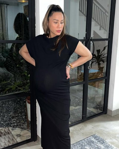 Annisa Pohan Setia Dampingi Agus Yudhoyono saat Hamil Besar/ Instagram @annisayudhoyono