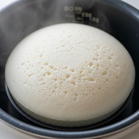 Apem Kukus Pakai Magic Com (image by AI)