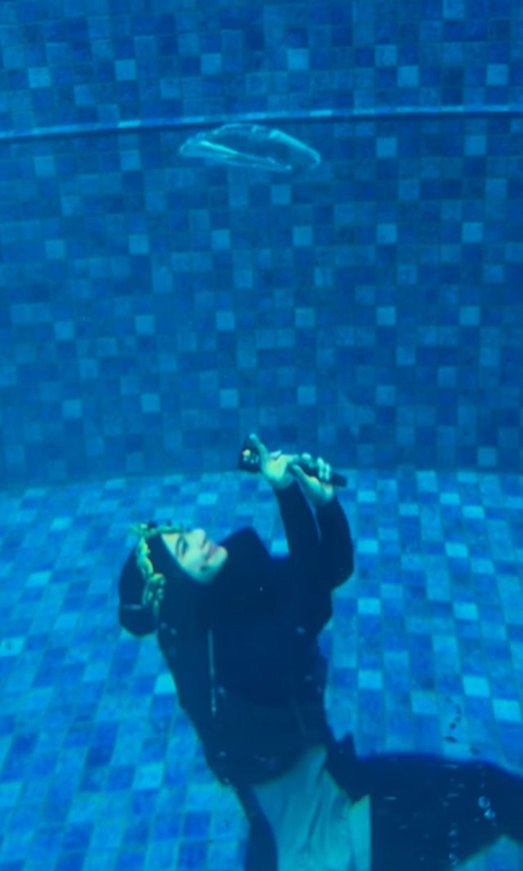 Potret Kolam Renang di Rumah Baru Ria Ricis (sumber: instagram/riaricis1795)