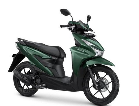 Pakai motor matic juga bisa lebih keren dan macho lho, ini buktinya!