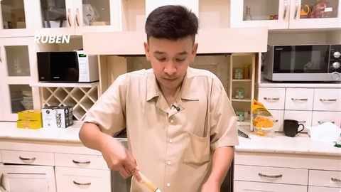 Interior Dapur Rumah Ruben Onsu (YouTube Just Ruben)
