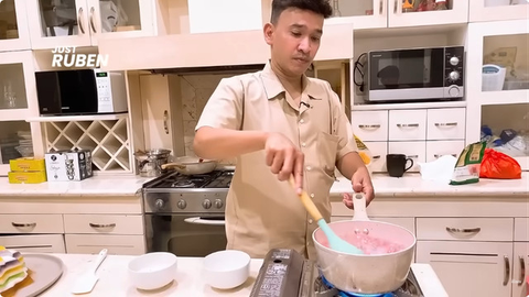 Interior Dapur Rumah Ruben Onsu (YouTube Just Ruben)