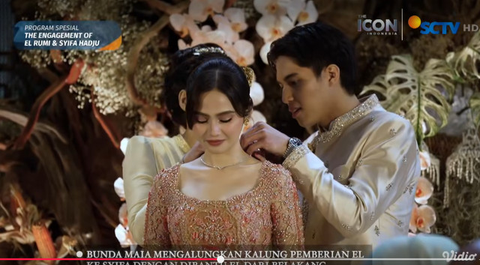 El Rumi Saat Lamar Syifa Hadju. (SCTV)