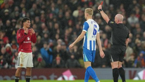 Shea Lacey dari Manchester United bereaksi selama pertandingan putaran ketiga Piala FA antara Manchester United dan Brighton di Manchester, Inggris, Minggu, 11 Januari 2026. (AP Photo/Jon Sup