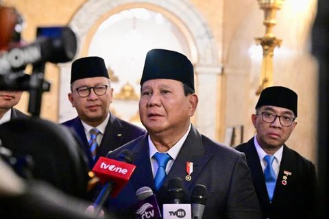 Presiden Prabowo Subianto mengumpulkan sejumlah menteri Kabinet Merah Putih di kediaman pribadinya di Hambalang, Bogor. (Foto: Instagram Sekretariat Kabinet)