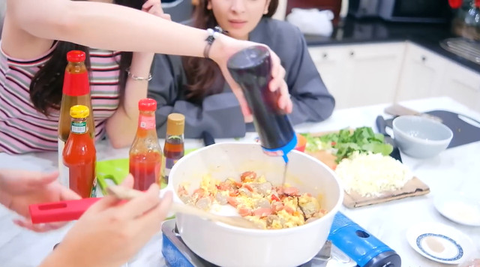 Potret Dapur Rumah Ranty Maria/ Youtube SRAH