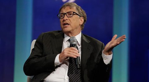 Bill Gates dan Melinda pada 2019. (AP Photo/Elaine Thompson, File)