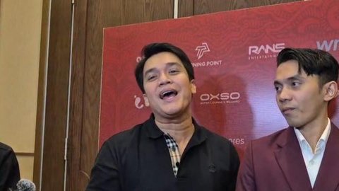 Setelah resmi jadi ayah, Billy Syahputra berencana mengajak buah hatinya berziarah ke makam Olga Syahputra. Ia menangis terkenang mendiang Olga.