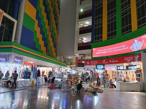 Ilustrasi Belanja Online, e-Commerce, eCommerce, Online Marketplace, Bisnis Online