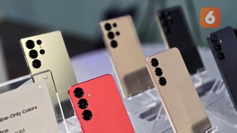 The Samsung Galaxy Z Fold 7 comes with a thinner design, Snapdragon 8 Gen 4 performance, and a 200MP camera.