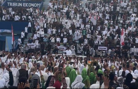 Presiden Prabowo Subianto saat memberikan sambutan dalam acara Mujahadah Kubro Satu Abad Nahdlatul Ulama (NU) di Malang, Jawa Timur, Minggu (8/2/2026). (Dok. Tangkapan Layar YouTube Sekretari