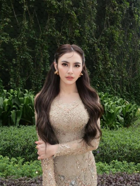 Model Kebaya Mahalini saat Kondangan (Instagram.com/@mahaliniraharja)