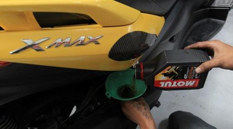 Turun mesin merupakan kondisi kerusakan mesin parah yang mengharuskan komponen dalam dibongkar. (suzuki.co)