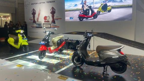 Promo Beli Motor Listrik Yadea di IIMS 2025, Bisa Dapat Hadiah Langsung (Arief A/Liputan6.com)