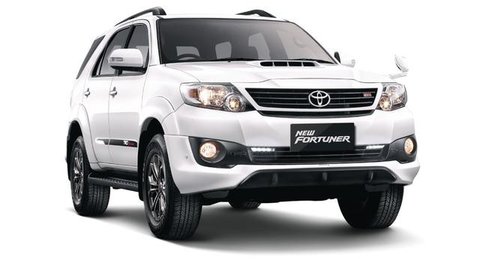 New Mitsubishi Pajero Sport tipe Dakar menjadi unit test drive di IIMS 2025. (Liputan6.com/Septian Pamungkas)