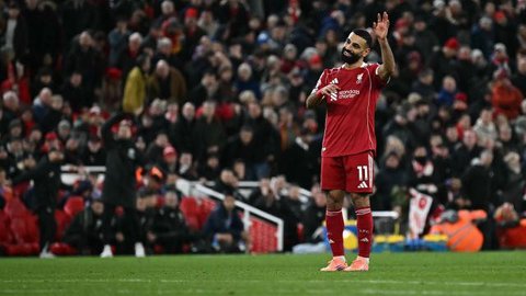 Liverpool membuka Premier League musim 2024/2025 dengan raihan tiga angka usai mengalahkan tuan rumah berstatus tim promosi, Ipswich Town dengan skor 2-0 di Portman Road Stadium, Ipswich, Sab