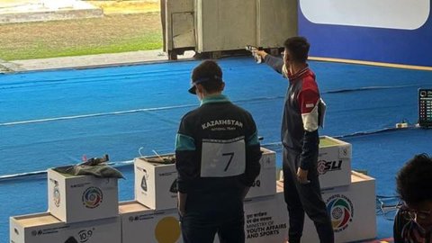 Briptu Muhamad Fawwaz Aditia Farrel berhasil meraih medali emas Asian Rifle/Pistol Championship 2026 yang diselenggarakan di New Delhi, India, Sabtu (14/2/2026) (Dok. Divisi Humas Polri)