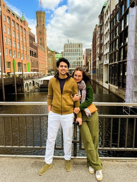 Al Ghazali dan Alyssa Daguise. (Foto: Instagram/alyssadaguise)