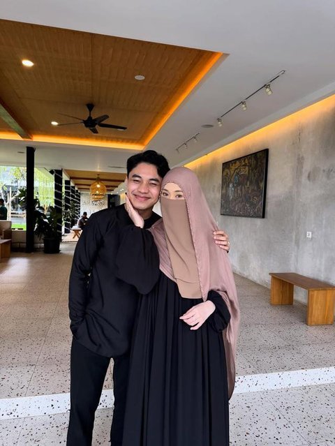 Al Ghazali dan Alyssa Daguise. (Foto: Instagram/alyssadaguise)