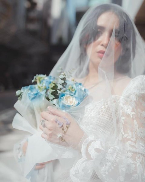 Busana Nikah Ayushita dan Gerald Situmorang. [IG: @geraldsitumorang]