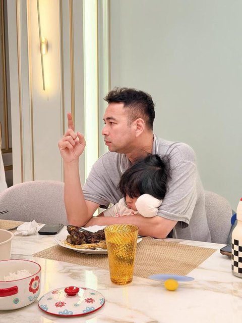 Potret Ruang Makan Rumah Raffi Ahmad (Foto: Instagram @raffinagita1717)