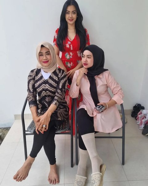 Profil Della Perez, Adik Julia Perez yang Sempat Dikabarkan Pindah Agama