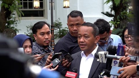 Ketua Umum Partai Golkar Bahlil Lahadalia  di Kompleks Istana Kepresidenan Jakarta, Selasa (18/11/2025). (Foto: liputan6.com/Lizsa Egeham).
