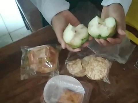Menu MBG di salah satu sekolah di Tuban (Foto: Ahmad Adirin/Liputan6.com)